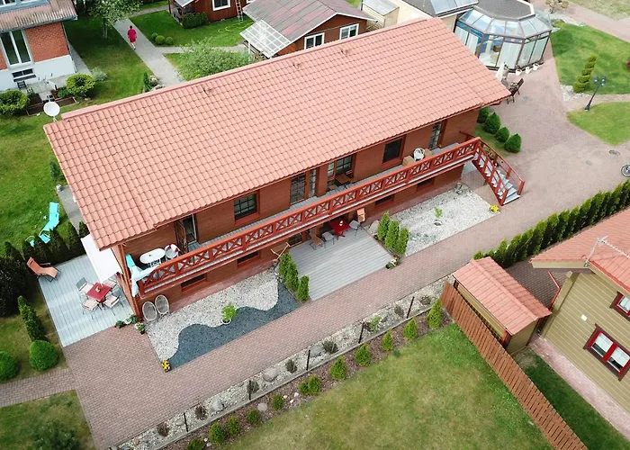 Sveciu Namai Uzkanave パランガ